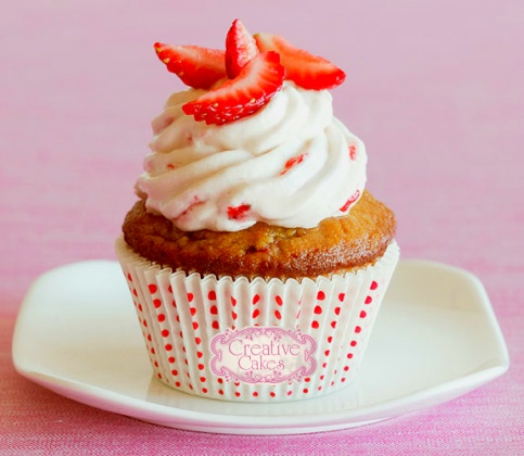 Creative Cakes By Deborah Feltham - strawberry cupcake