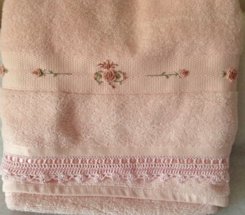 Di's Gifts of Elegance - Embroidered towel.