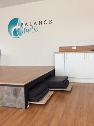 Balance Studio - mat storage