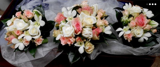 Blooms And Gifts - flower delivery Adelaide