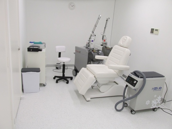 Ink Undone Tattoo Removal Clinic - Treatment room